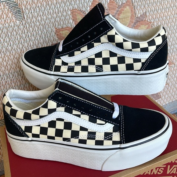 Vans WMNS Old Skool Stacked 
Checkerboard Black/Classic
VN0A7Q5MTYQ
Platforms - Picture 10 of 16